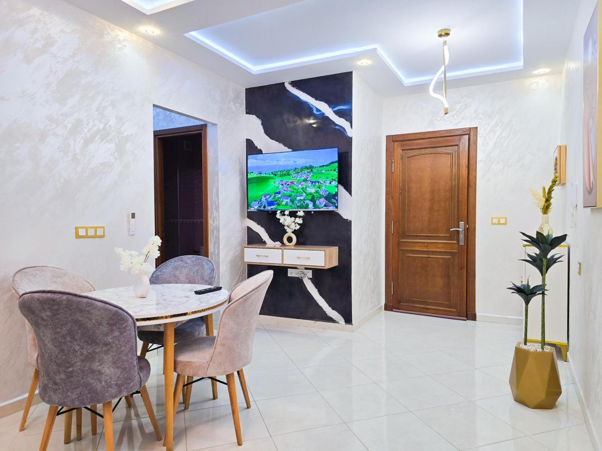 Elite - Luxury & Centric Flat